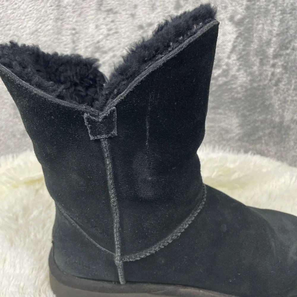 UGG 1018629 Boots Womens 8 Black Very Good Suede Shearling Split Shaft Lace Up